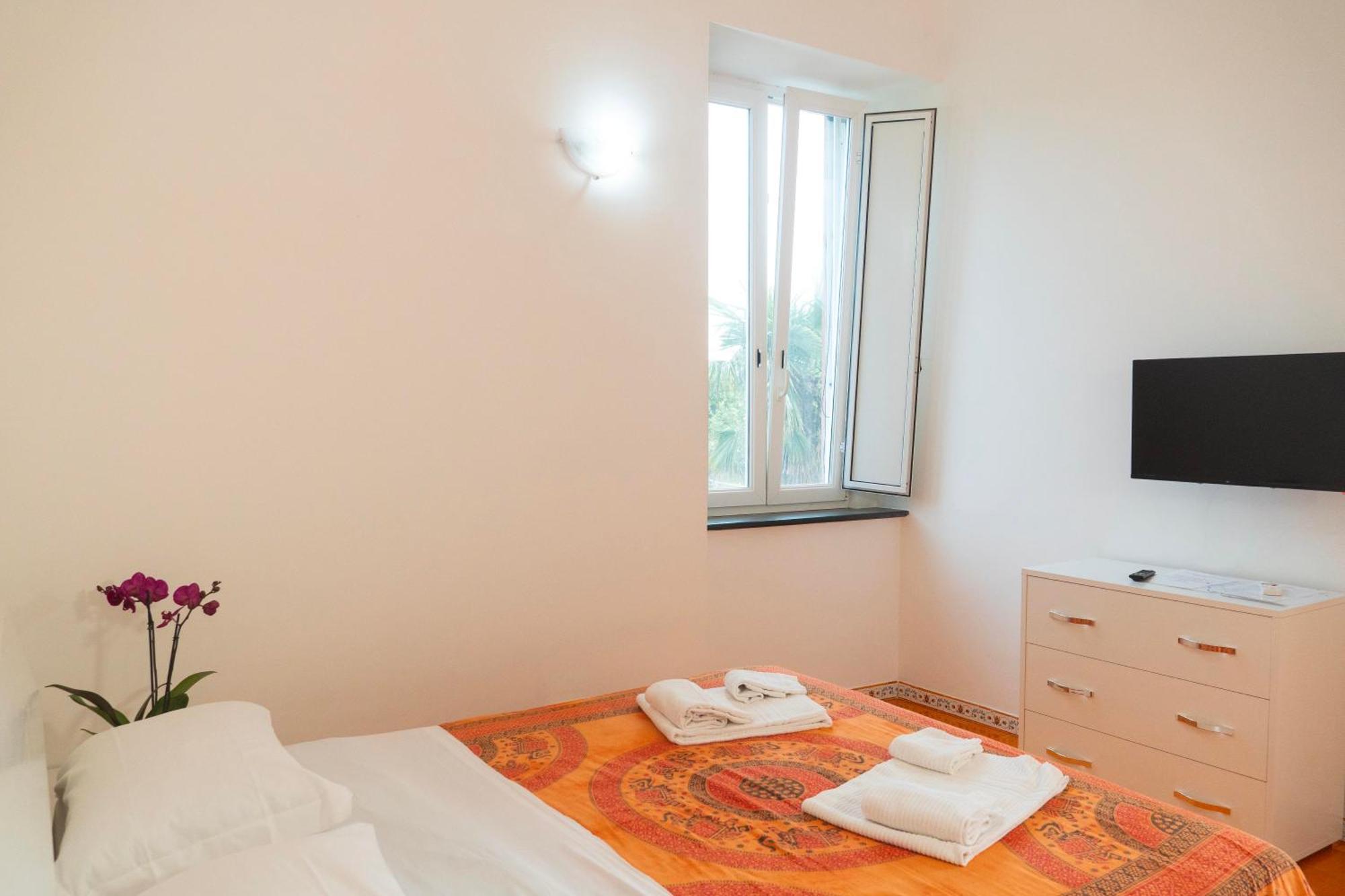 Ferienwohnung La Terrazza Sul Giardino Procida Exterior foto