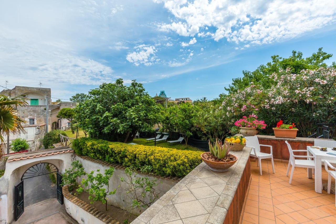 Ferienwohnung La Terrazza Sul Giardino Procida Exterior foto